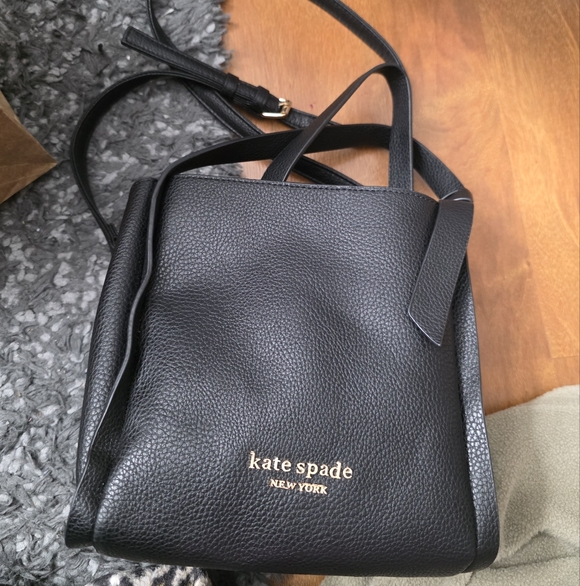 kate spade Black Pebbled Leather Crossbody Bag with Gold Logo - Picture 2 of 13